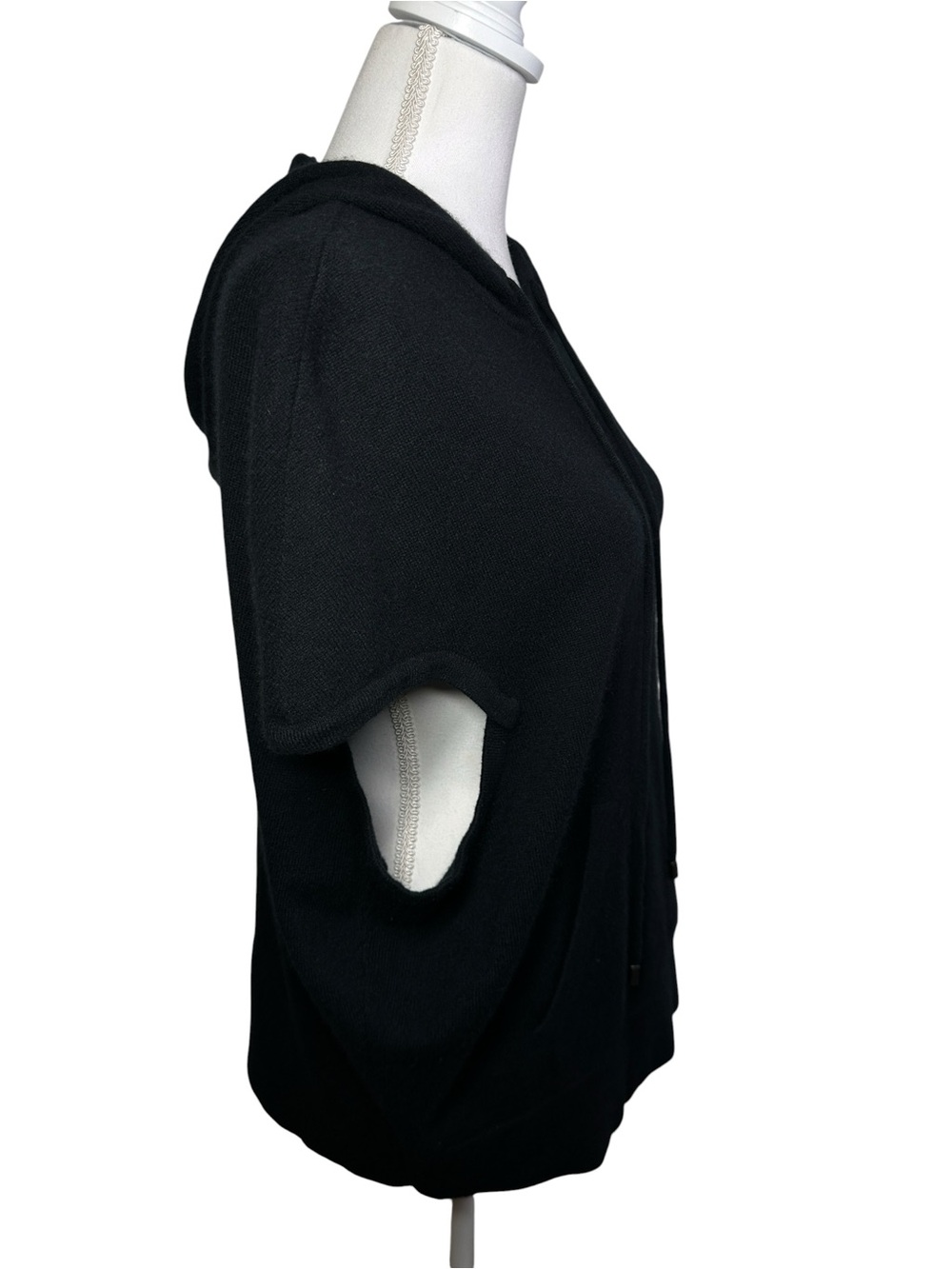 Saks Fifth Avenue 100% Cashmere Short Sleeve Hooded Sweater Black Size Large - Picture 2 of 9